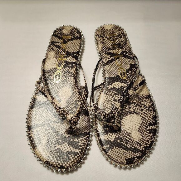 BRAND NEW BEBE CHORA WOMEN'S FLIP-FLOP SANDAL - Picture 3 of 16